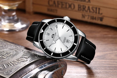 Man Sports Stainless Steel Strap Wrist Watch