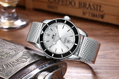 Man Sports Stainless Steel Strap Wrist Watch